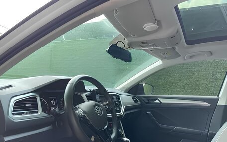 Volkswagen T-Roc I, 2021 год, 1 750 000 рублей, 5 фотография