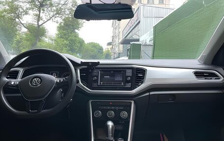 Volkswagen T-Roc I, 2021 год, 1 750 000 рублей, 4 фотография