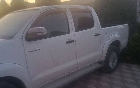 Toyota Hilux VII, 2014 год, 2 050 000 рублей, 2 фотография