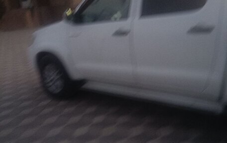 Toyota Hilux VII, 2014 год, 2 050 000 рублей, 8 фотография