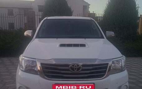 Toyota Hilux VII, 2014 год, 2 050 000 рублей, 3 фотография