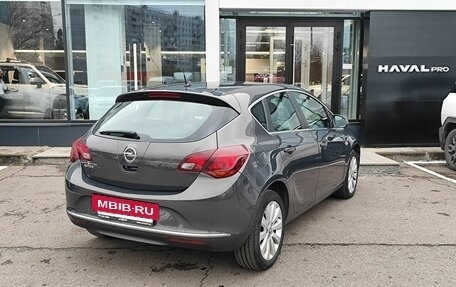 Opel Astra J, 2014 год, 932 000 рублей, 5 фотография