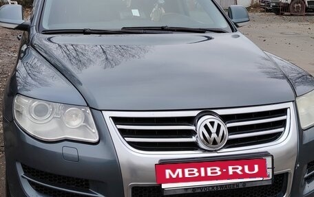 Volkswagen Touareg III, 2007 год, 850 000 рублей, 2 фотография