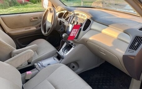 Toyota Highlander III, 2005 год, 1 050 000 рублей, 5 фотография