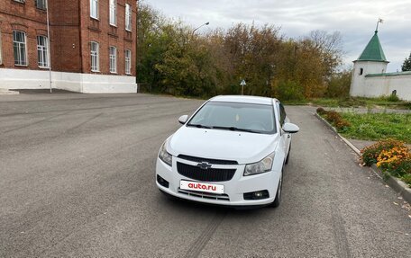 Chevrolet Cruze II, 2010 год, 570 000 рублей, 2 фотография