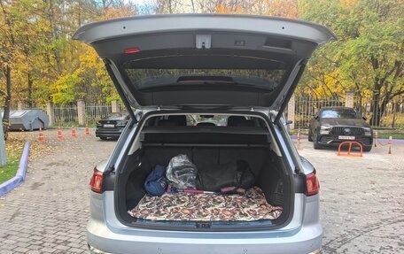 Volkswagen Touareg III, 2019 год, 4 200 000 рублей, 5 фотография