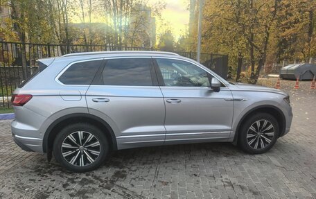Volkswagen Touareg III, 2019 год, 4 200 000 рублей, 12 фотография