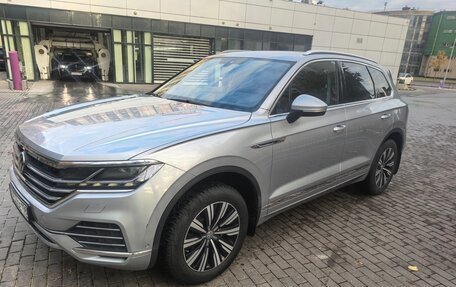 Volkswagen Touareg III, 2019 год, 4 200 000 рублей, 13 фотография