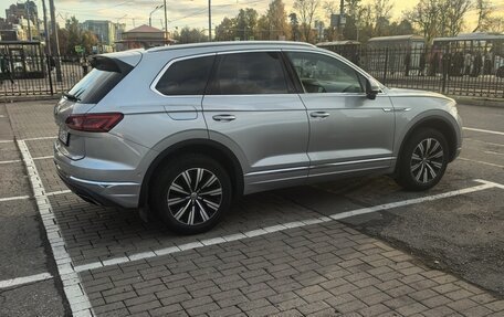 Volkswagen Touareg III, 2019 год, 4 200 000 рублей, 10 фотография