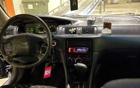 Toyota Camry, 2001 год, 650 000 рублей, 1 фотография