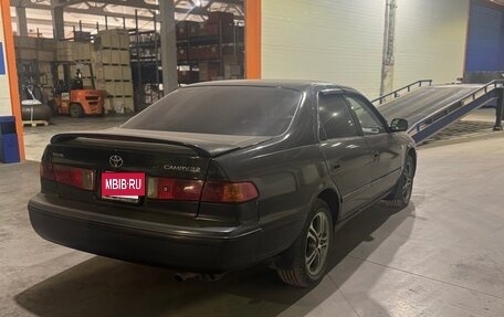 Toyota Camry, 2001 год, 650 000 рублей, 5 фотография