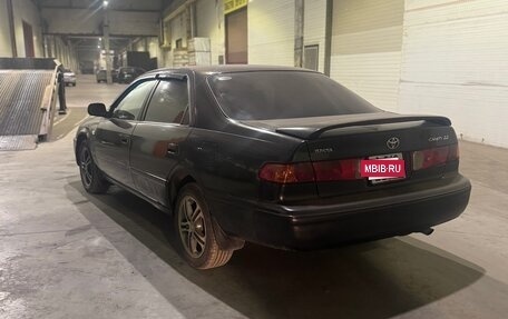 Toyota Camry, 2001 год, 650 000 рублей, 6 фотография