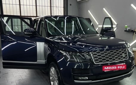 Land Rover Range Rover IV рестайлинг, 2014 год, 3 200 000 рублей, 2 фотография