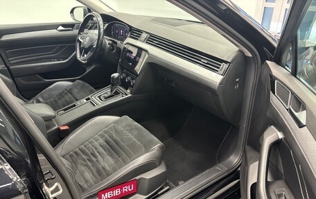 Volkswagen Passat B8 рестайлинг, 2020 год, 1 900 000 рублей, 10 фотография