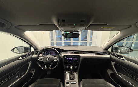 Volkswagen Passat B8 рестайлинг, 2020 год, 1 900 000 рублей, 16 фотография