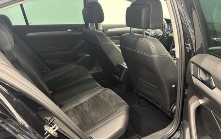 Volkswagen Passat B8 рестайлинг, 2020 год, 1 900 000 рублей, 11 фотография