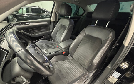 Volkswagen Passat B8 рестайлинг, 2020 год, 1 900 000 рублей, 13 фотография