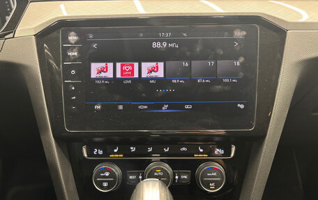 Volkswagen Passat B8 рестайлинг, 2020 год, 1 900 000 рублей, 20 фотография