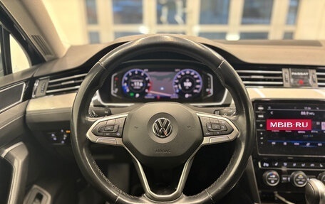 Volkswagen Passat B8 рестайлинг, 2020 год, 1 900 000 рублей, 17 фотография