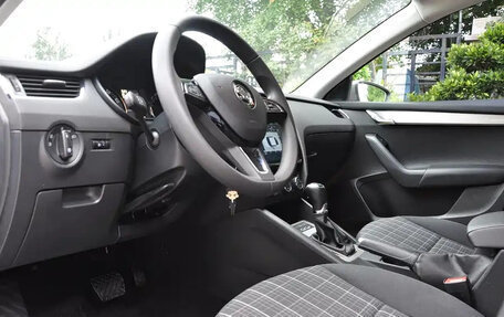 Skoda Octavia, 2021 год, 1 490 000 рублей, 10 фотография