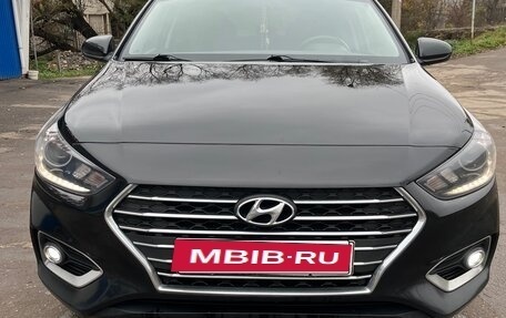 Hyundai Solaris II рестайлинг, 2018 год, 1 120 000 рублей, 1 фотография