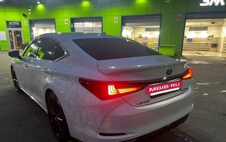 Lexus ES VII, 2021 год, 4 600 000 рублей, 8 фотография