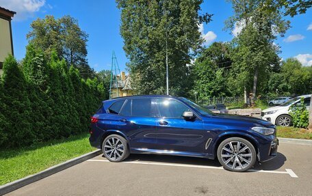 BMW X5, 2021 год, 9 000 000 рублей, 2 фотография