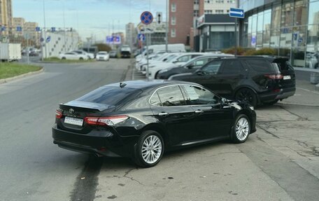 Toyota Camry, 2019 год, 2 750 000 рублей, 4 фотография