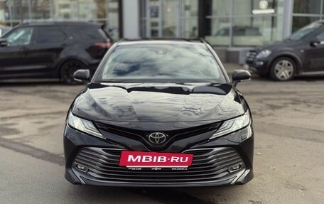 Toyota Camry, 2019 год, 2 750 000 рублей, 2 фотография