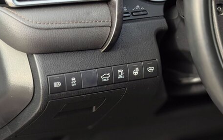 Toyota Camry, 2019 год, 2 750 000 рублей, 15 фотография