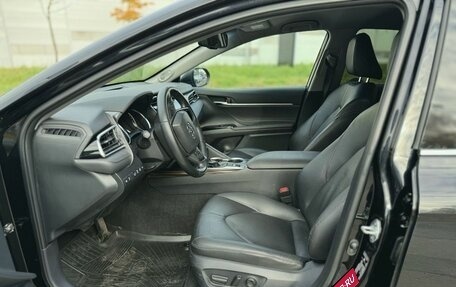 Toyota Camry, 2019 год, 2 750 000 рублей, 12 фотография