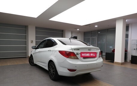 Hyundai Solaris II рестайлинг, 2011 год, 645 000 рублей, 4 фотография