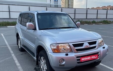 Mitsubishi Pajero III рестайлинг, 2004 год, 950 000 рублей, 2 фотография