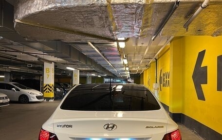 Hyundai Solaris II рестайлинг, 2011 год, 700 000 рублей, 6 фотография