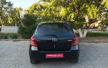 Toyota Yaris III рестайлинг, 2008 год, 650 000 рублей, 1 фотография