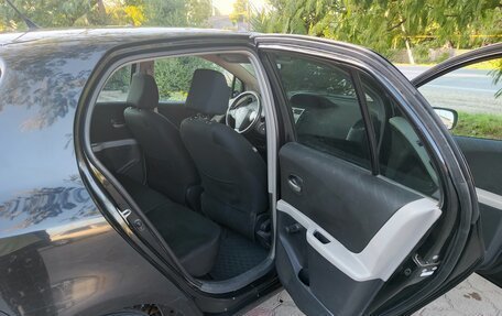 Toyota Yaris III рестайлинг, 2008 год, 650 000 рублей, 10 фотография