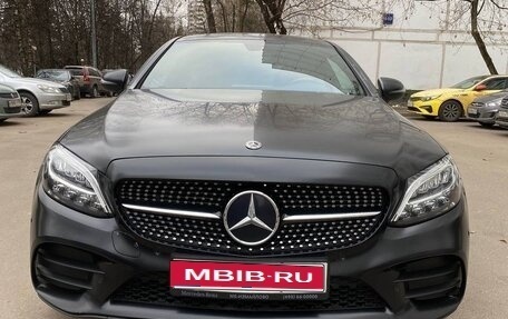 Mercedes-Benz C-Класс, 2018 год, 3 200 000 рублей, 1 фотография
