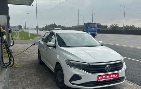 Volkswagen Polo VI (EU Market), 2021 год, 1 450 000 рублей, 1 фотография