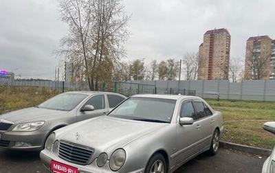 Mercedes-Benz E-Класс, 2001 год, 810 000 рублей, 1 фотография