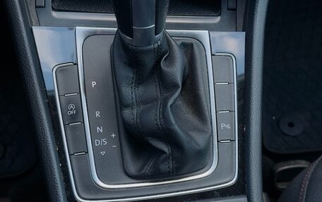 Volkswagen Golf VII, 2017 год, 1 550 000 рублей, 21 фотография