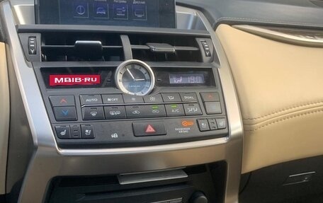 Lexus NX I, 2015 год, 2 750 000 рублей, 10 фотография