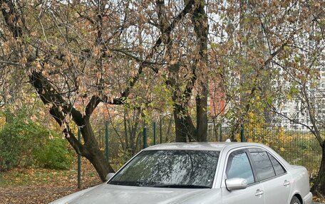 Mercedes-Benz E-Класс, 2001 год, 810 000 рублей, 4 фотография