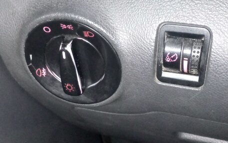 Volkswagen Sharan I рестайлинг, 2003 год, 420 000 рублей, 11 фотография