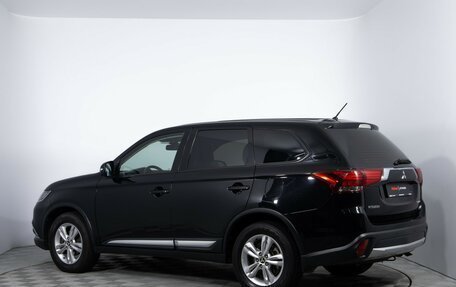 Mitsubishi Outlander III рестайлинг 3, 2015 год, 1 440 000 рублей, 7 фотография