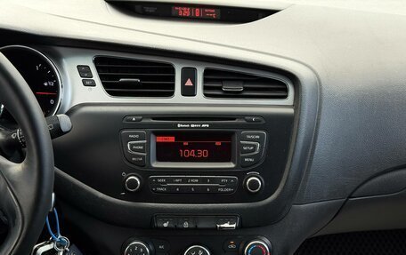 KIA cee'd III, 2013 год, 1 050 000 рублей, 24 фотография