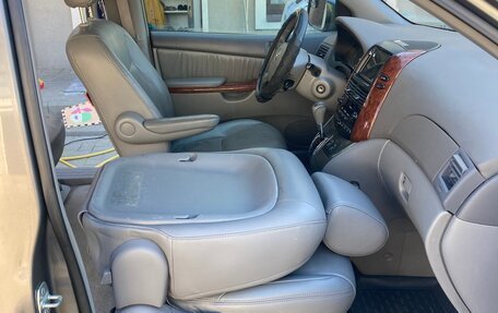 Toyota Sienna II рестайлинг, 2003 год, 1 110 000 рублей, 8 фотография