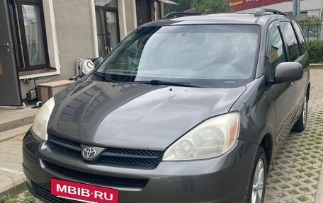 Toyota Sienna II рестайлинг, 2003 год, 1 110 000 рублей, 2 фотография