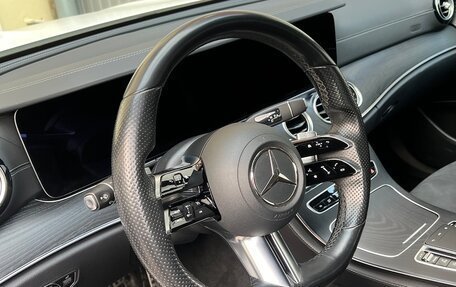 Mercedes-Benz E-Класс, 2021 год, 4 100 000 рублей, 15 фотография