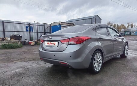 Hyundai Elantra V, 2011 год, 900 000 рублей, 3 фотография