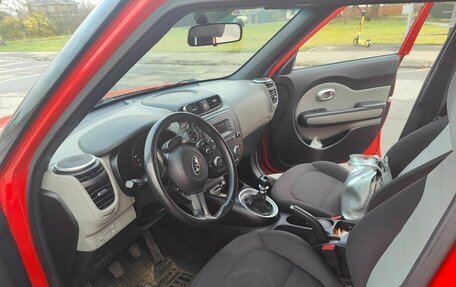 KIA Soul II рестайлинг, 2015 год, 1 050 000 рублей, 6 фотография